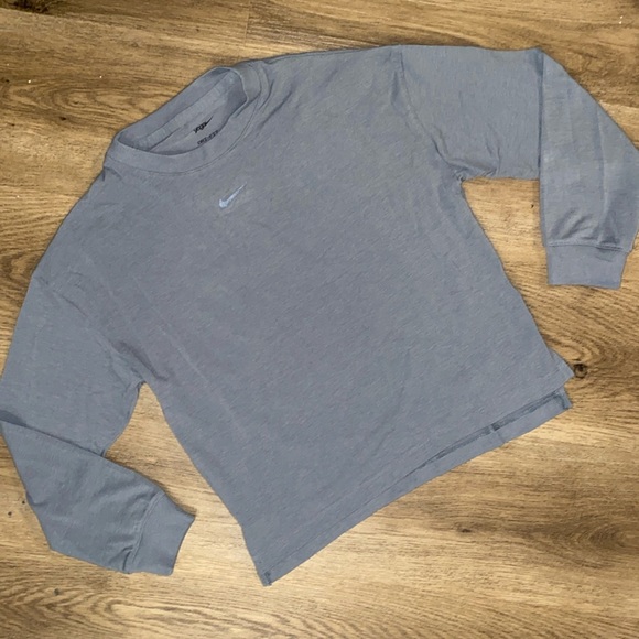Nike Yoga Long Sleeve Top - Picture 1 of 5